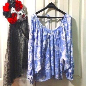 day trip Blue White L/S Top With Full Sleeves Size S NWT